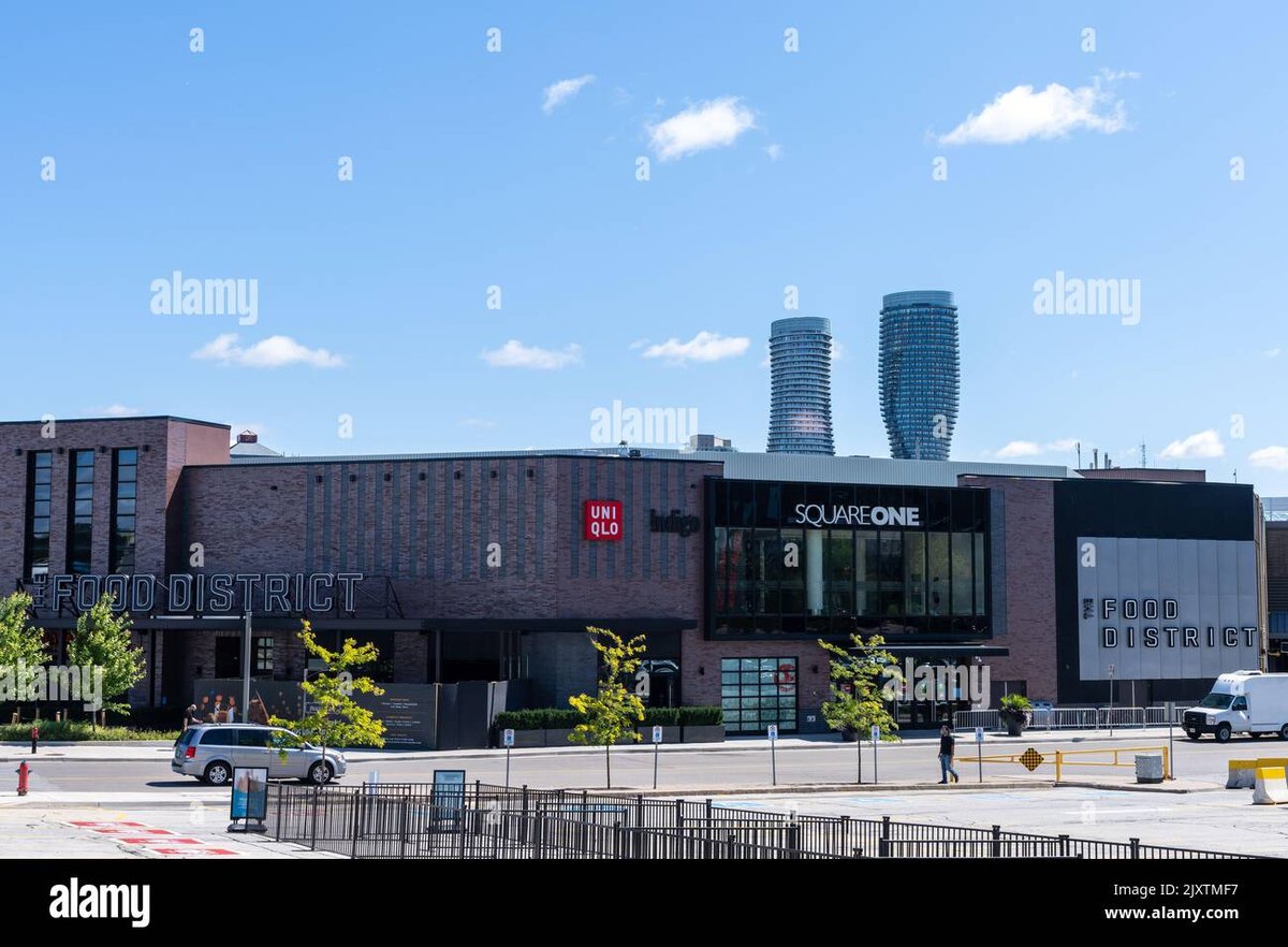 Square One Shopping Centre - Gallery Photo 1