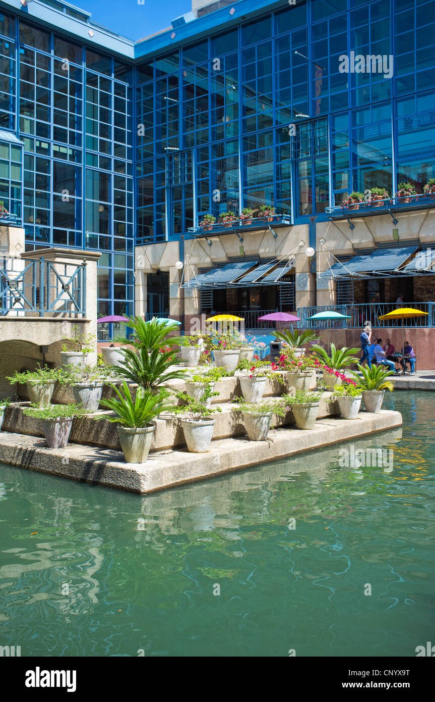 The Shops At Rivercenter - Gallery Photo 9