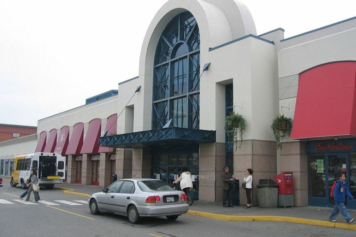 Cf Richmond Centre - Gallery Photo 9