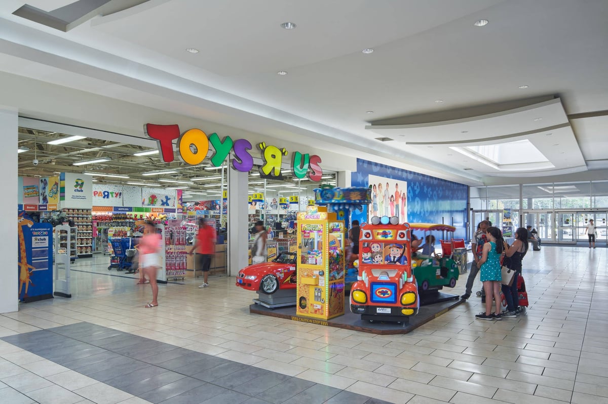 Dufferin Mall - Gallery Photo 2
