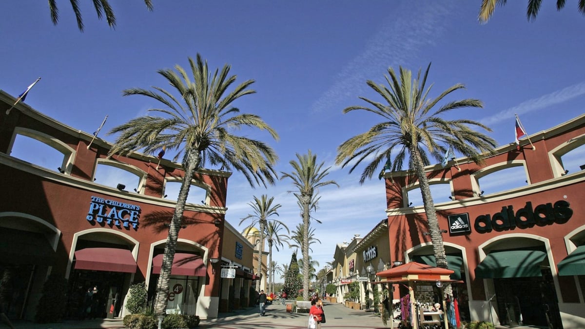 Las Americas Premium Outlets - Gallery Photo 5