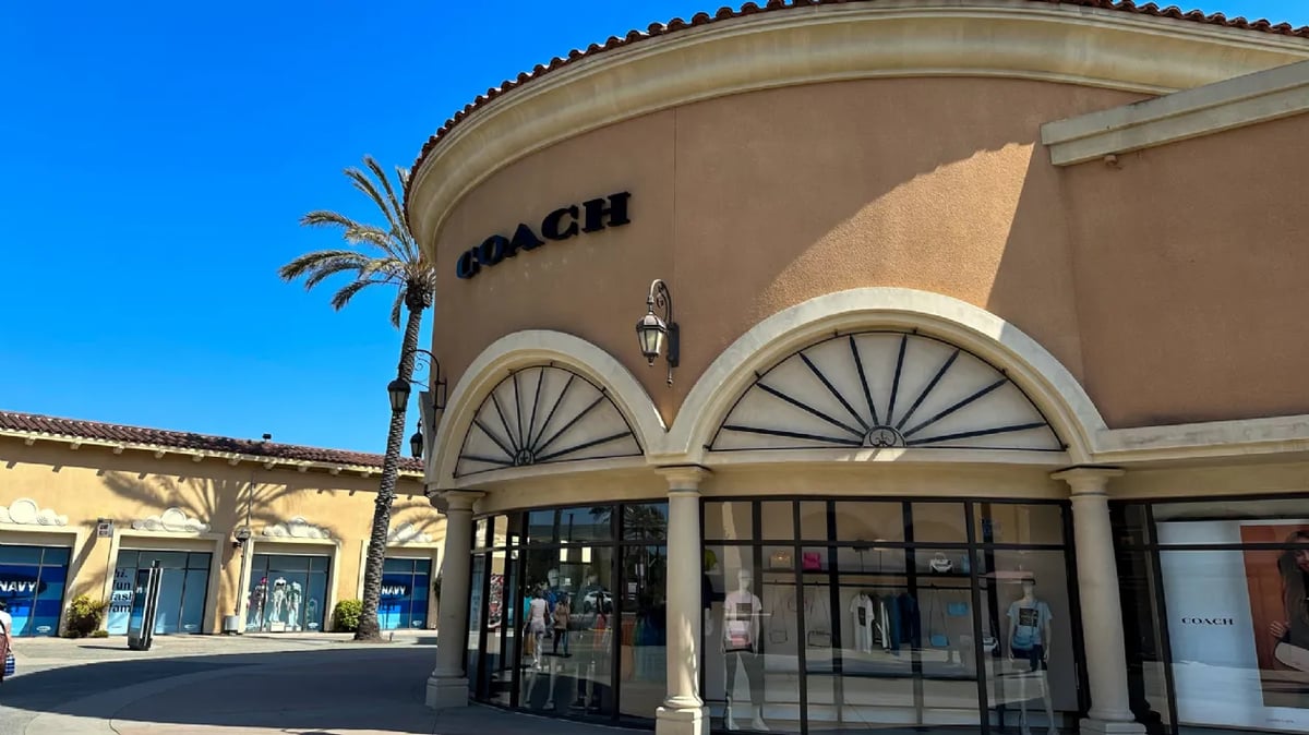 Las Americas Premium Outlets - Gallery Photo 7