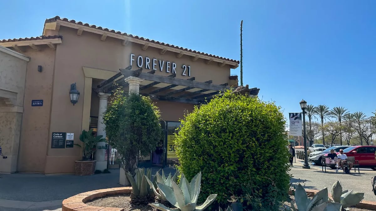 Las Americas Premium Outlets - Gallery Photo 8