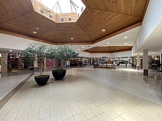 Cloverdale Mall - Gallery Photo 8