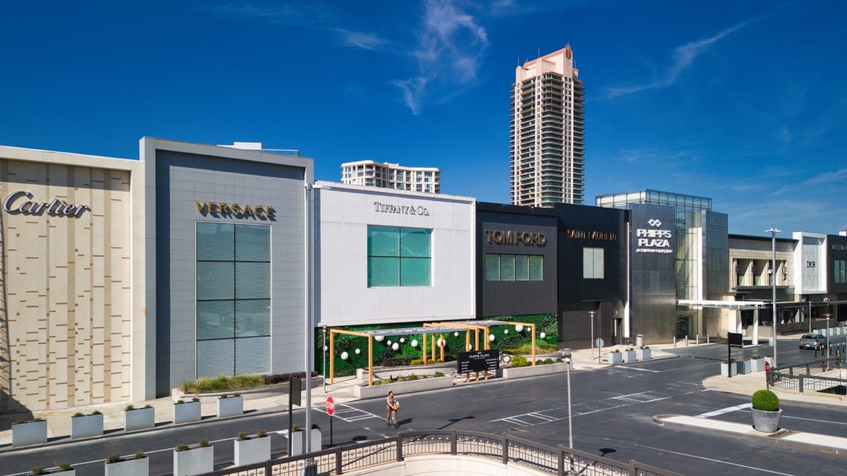 Phipps Plaza - Gallery Photo 11