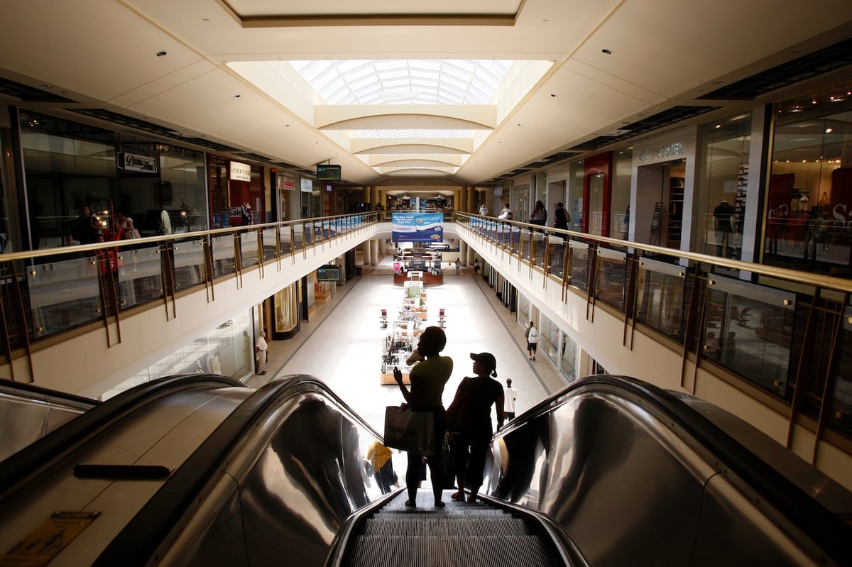 Livingston Mall - Gallery Photo 8