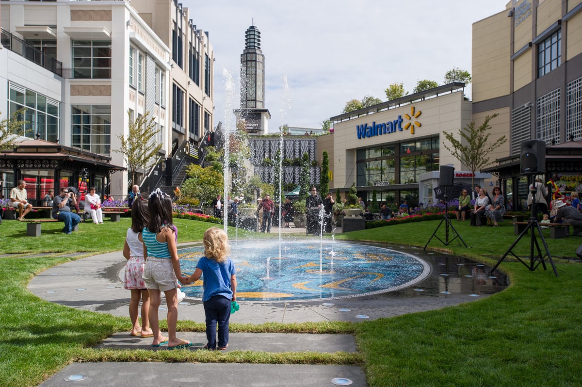 Uptown Shopping Centre - Gallery Photo 3