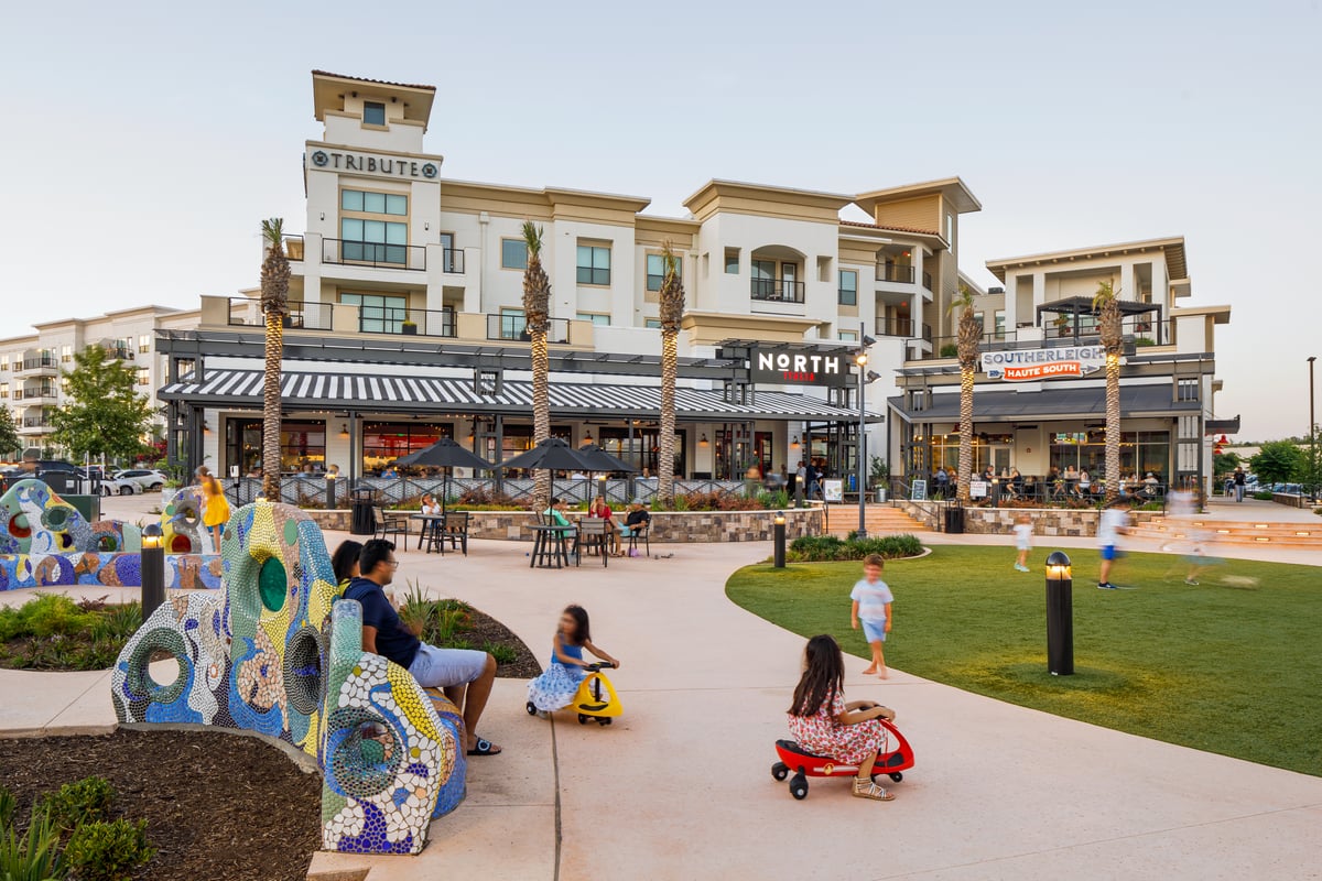 The Rim Shopping Center - Gallery Photo 7