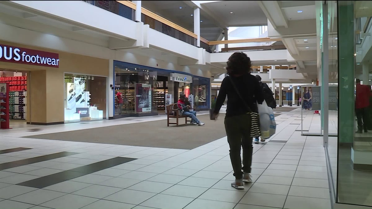Alton Square Mall - Gallery Photo 2