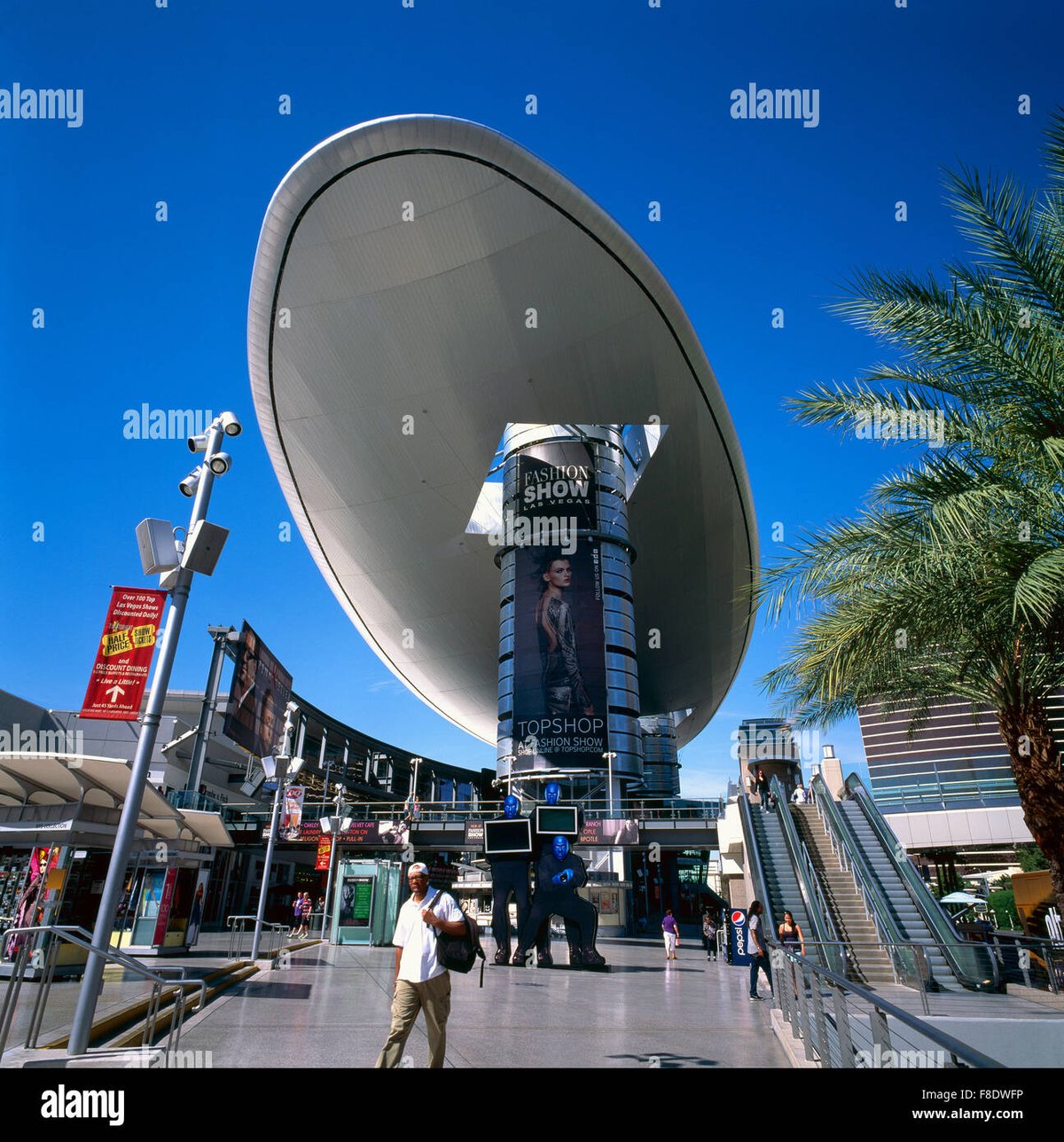 Fashion Show Mall - Gallery Photo 11