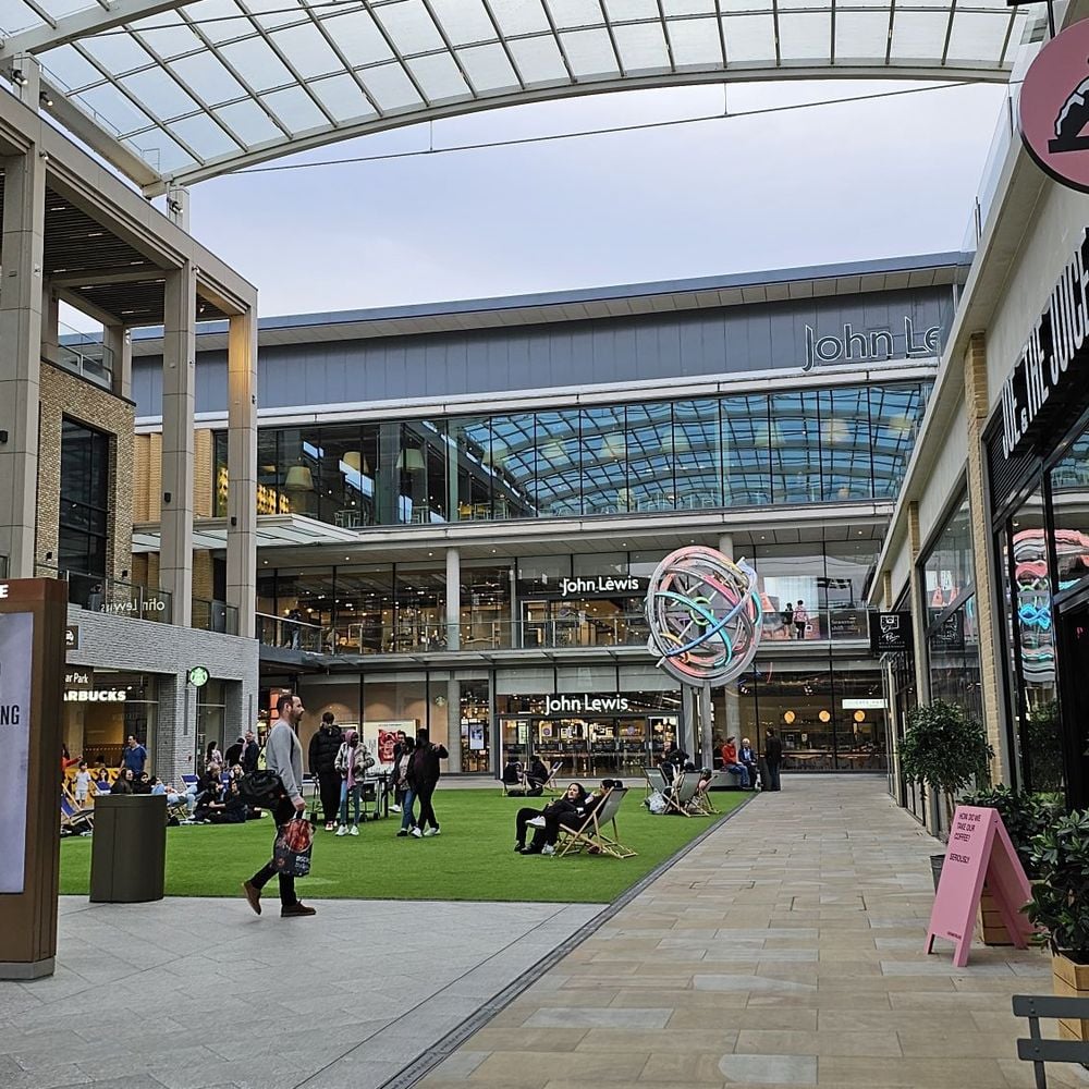 Clarendon Shopping Centre - Gallery Photo 6