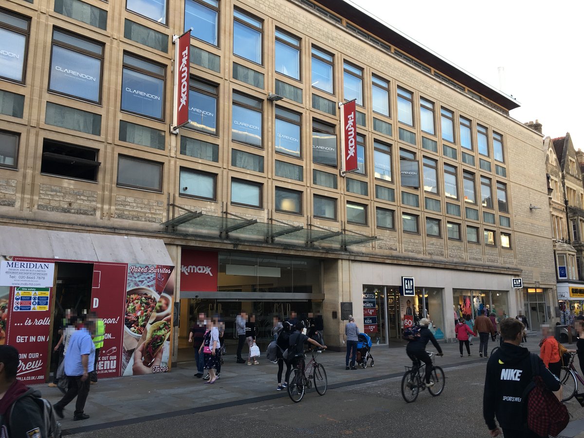 Clarendon Shopping Centre - Gallery Photo 7