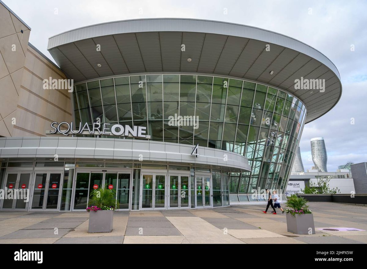 Square One Shopping Centre - Gallery Photo 8
