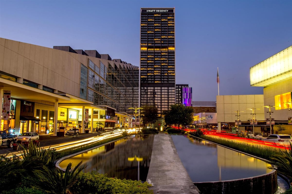 Plaza Andares - Gallery Photo 7