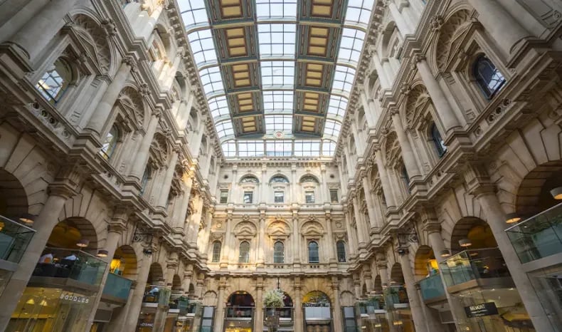 Royal Exchange Shopping Centre - Gallery Photo 7