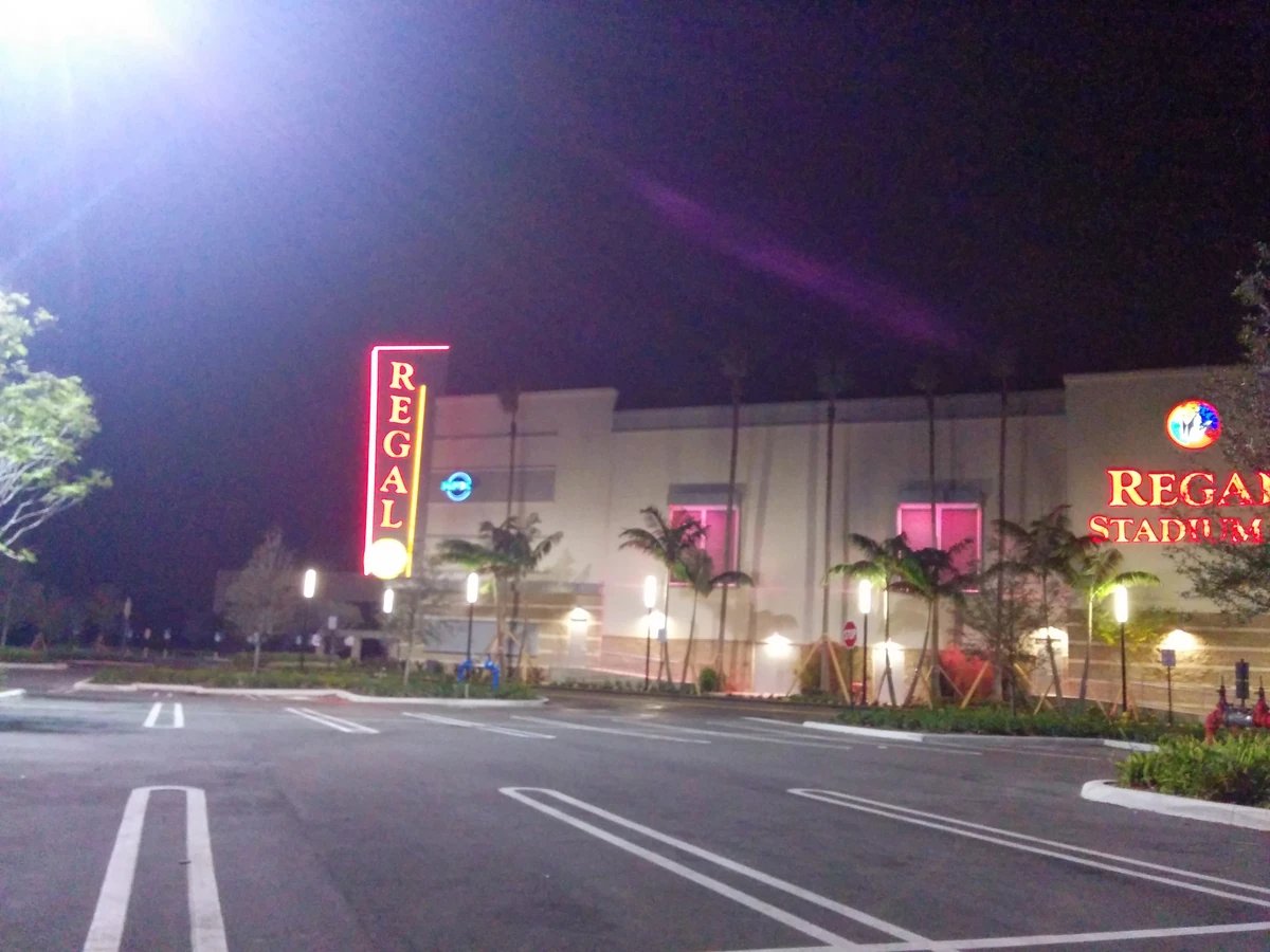 Westfield Broward - Gallery Photo 1