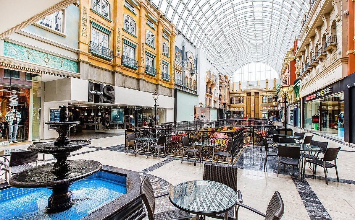 West Edmonton Mall - Gallery Photo 27