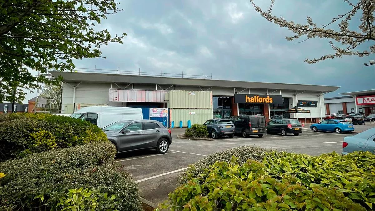 Chilwell Retail Park - Gallery Photo 3