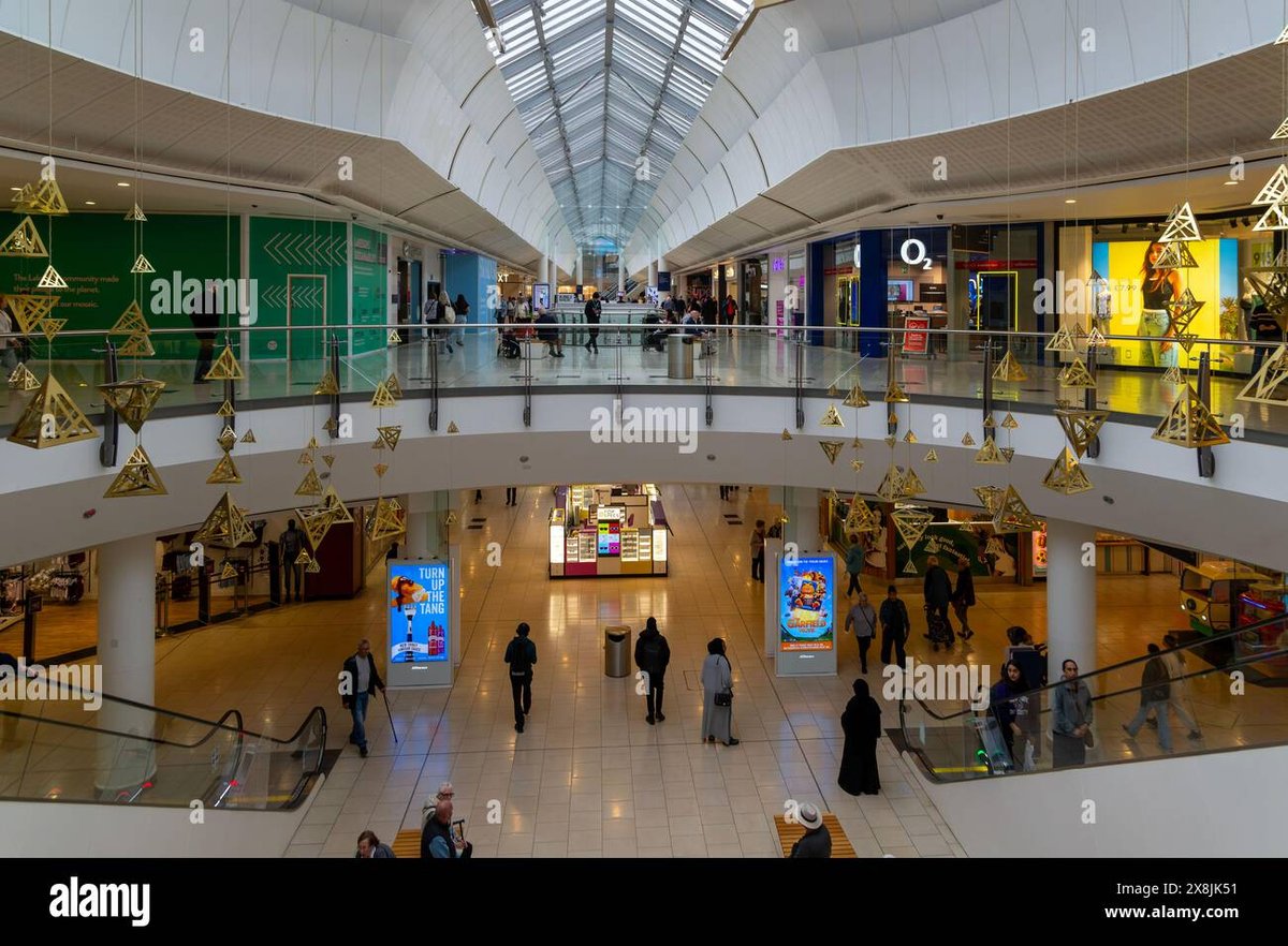 Lakeside Shopping Centre - Gallery Photo 1