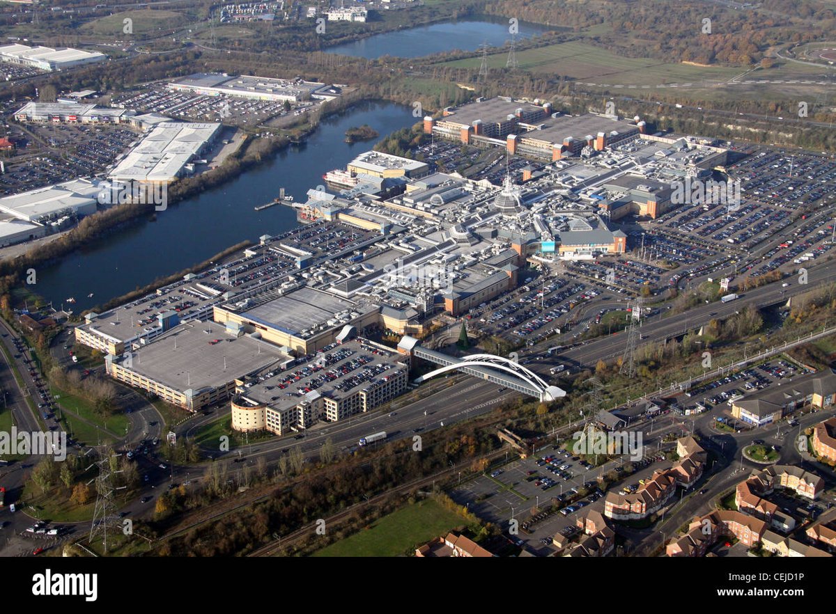 Lakeside Shopping Centre - Gallery Photo 5