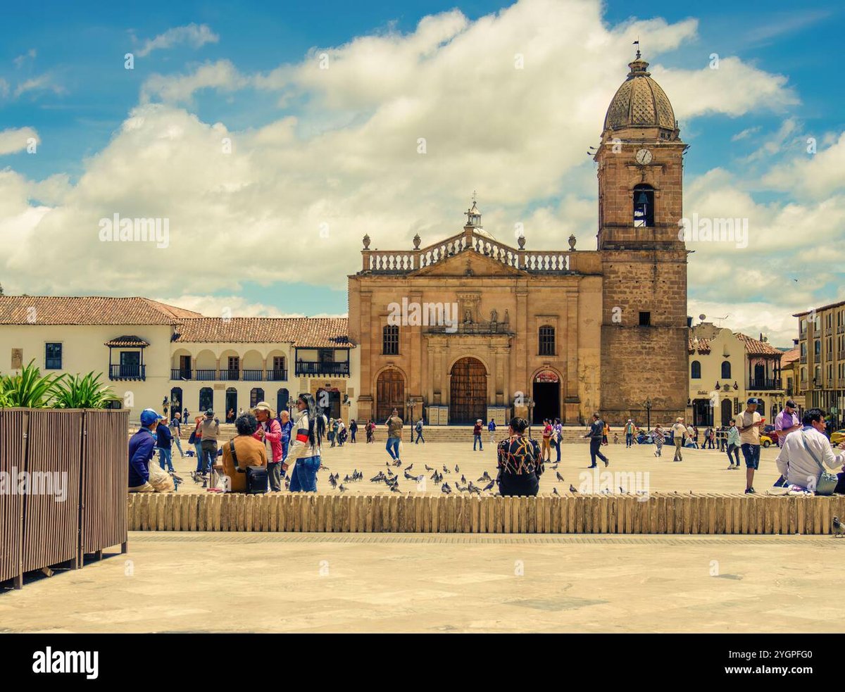 Plaza Los Fundadores - Gallery Photo 3