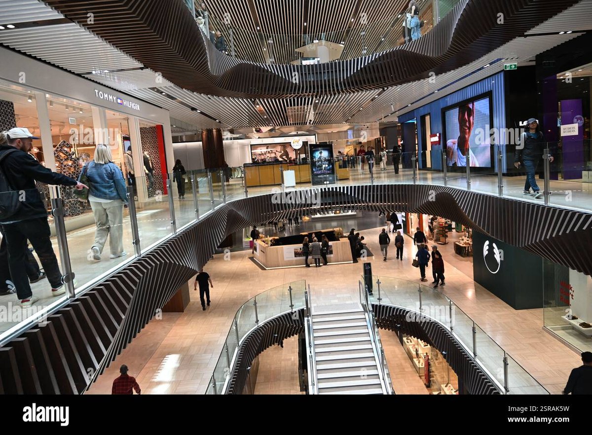 Westfield Fountain Gate - Gallery Photo 3