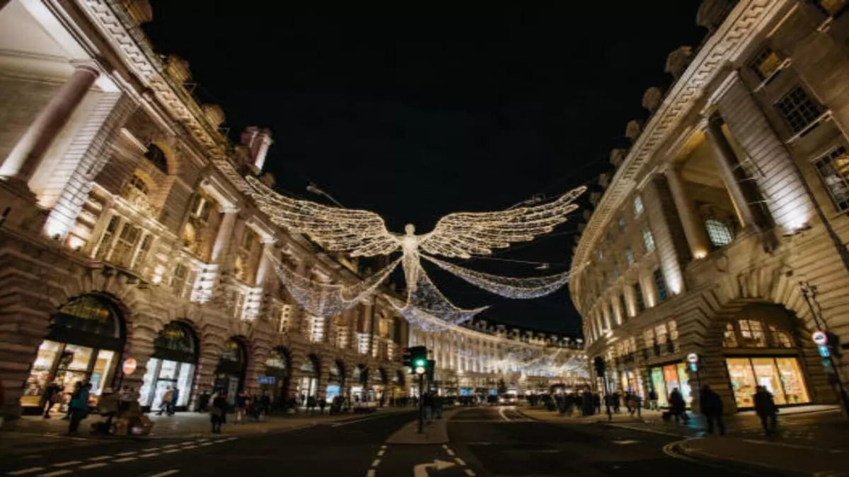 Bond Street - Gallery Photo 6