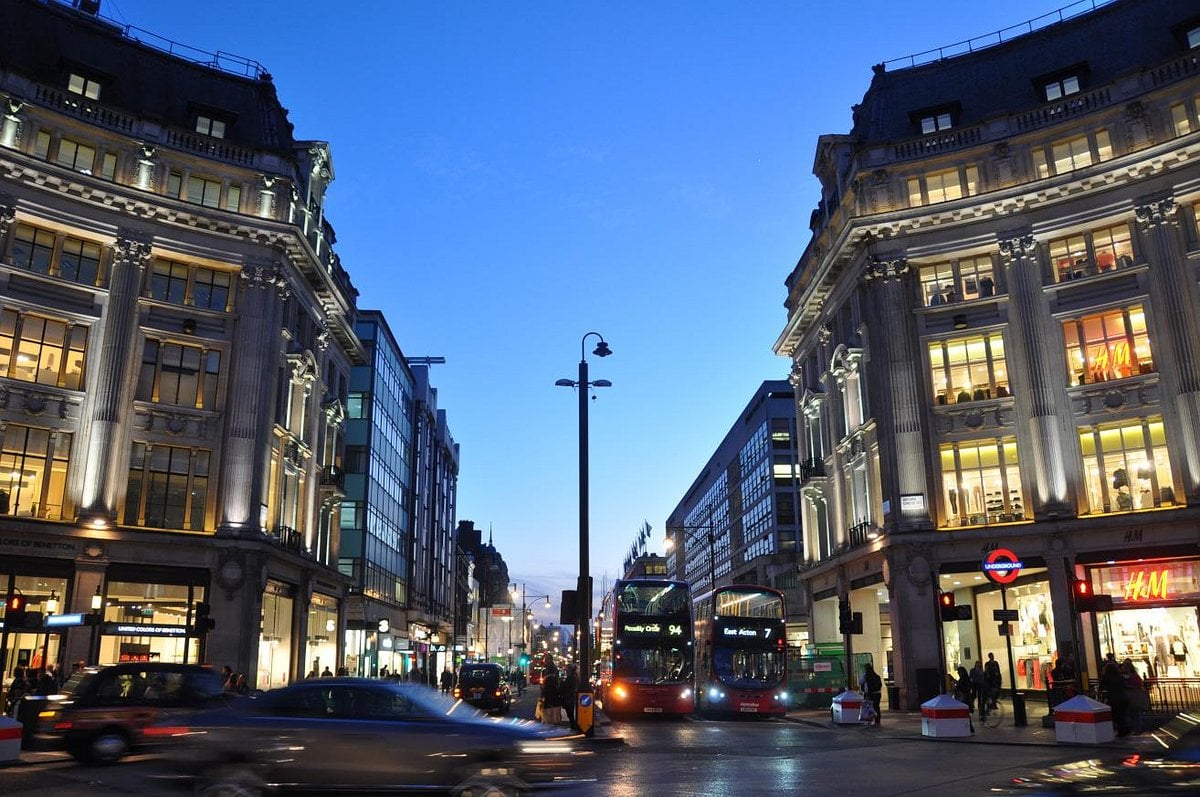 Oxford Street - Gallery Photo 11