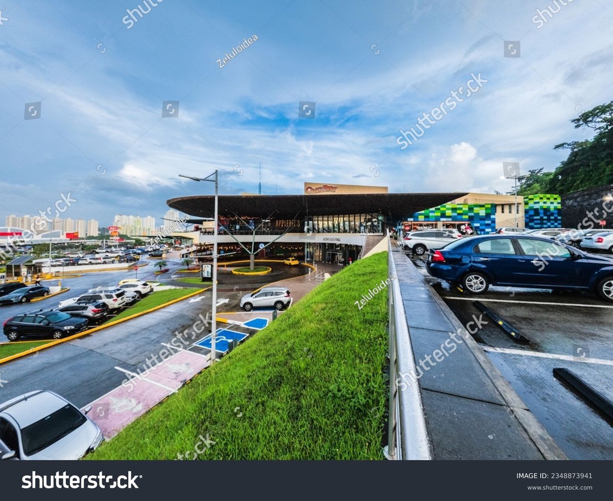 Plaza Del Parque - Gallery Photo 2