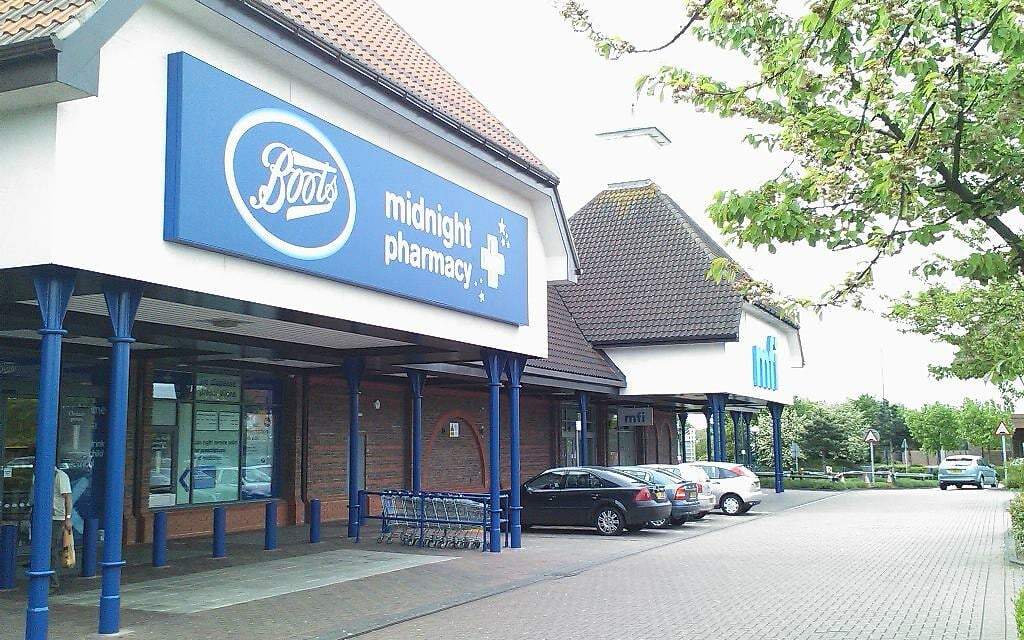 Chelmer Village Retail Park - Gallery Photo 10
