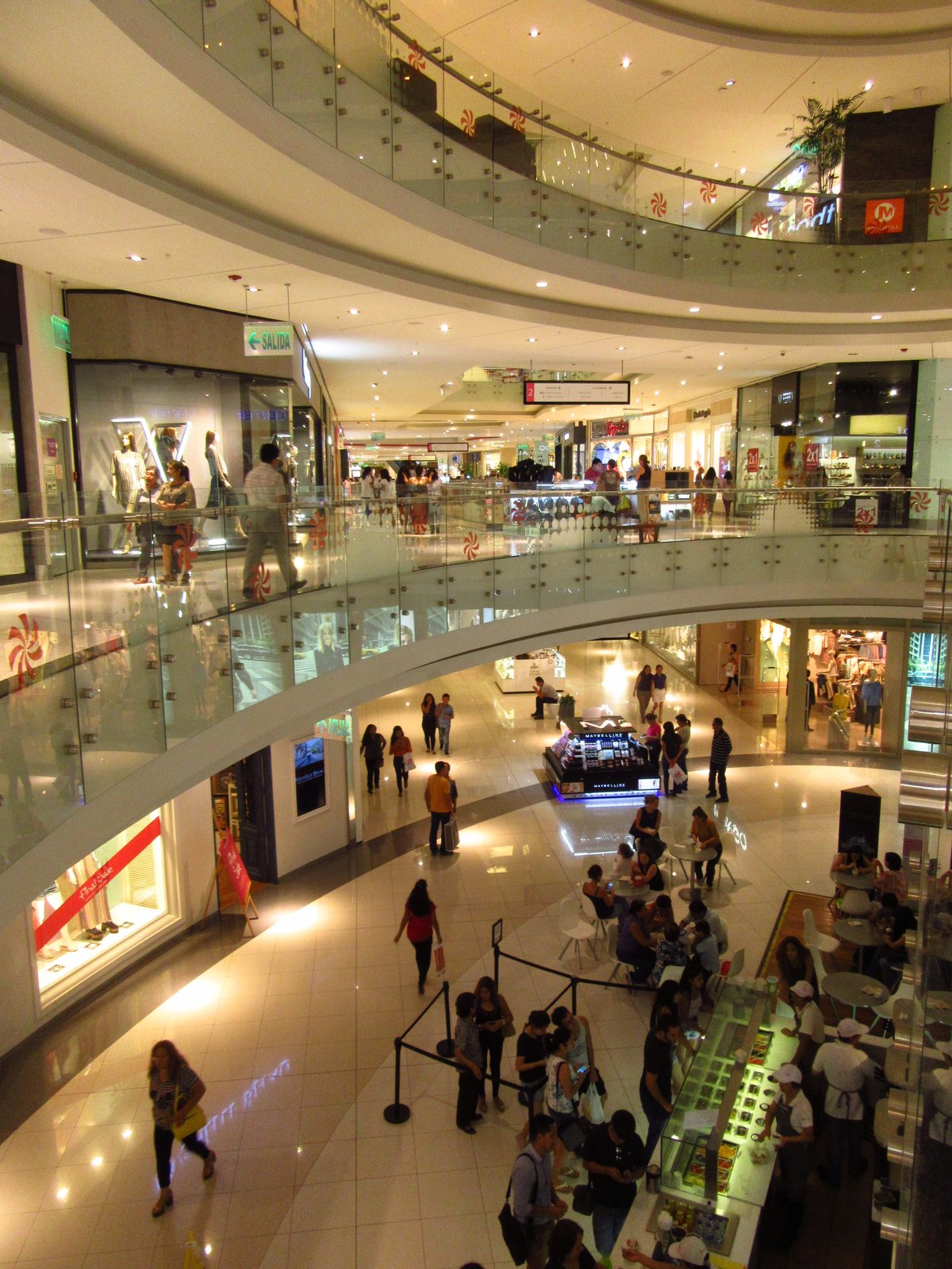 Centro Comercial Plaza Real - Gallery Photo 7