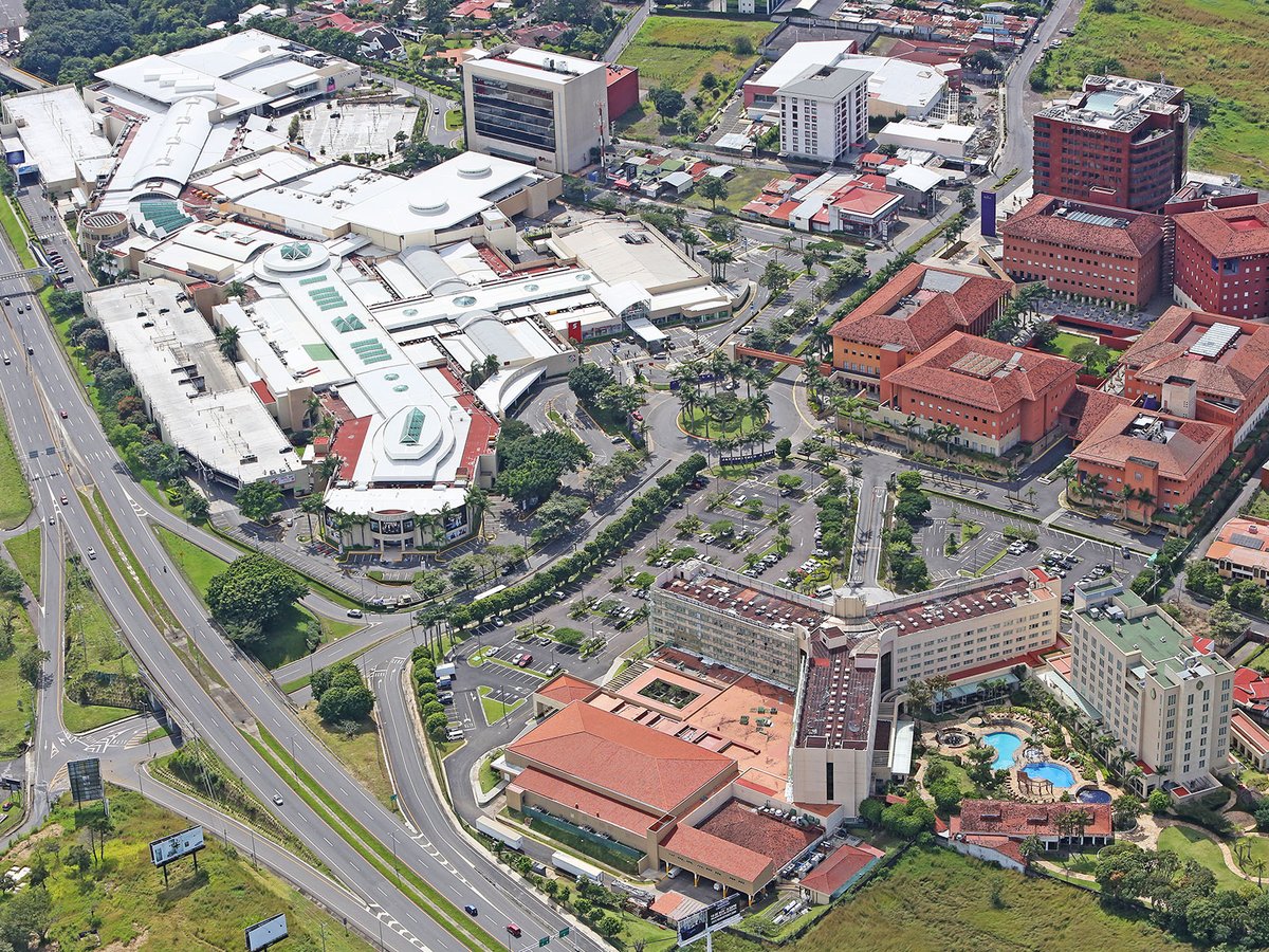 Centro Comercial El Roble - Gallery Photo 5
