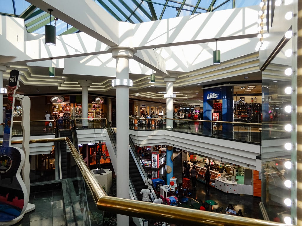 Oak Court Mall - Gallery Photo 2