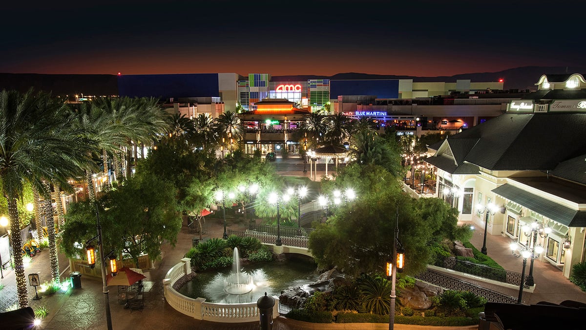 Town Square Las Vegas - Gallery Photo 4
