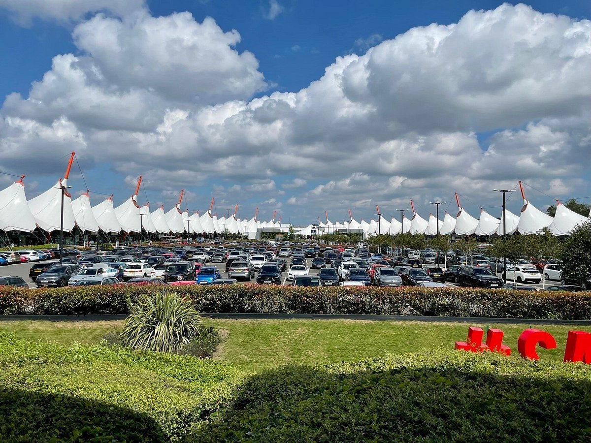 Ashford Designer Outlet - Gallery Photo 2