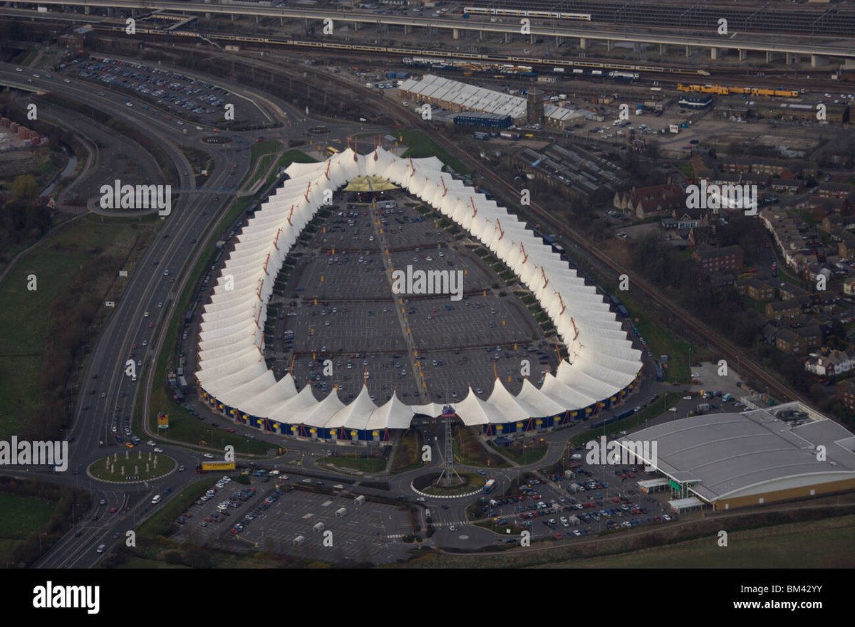 Ashford Designer Outlet - Gallery Photo 6