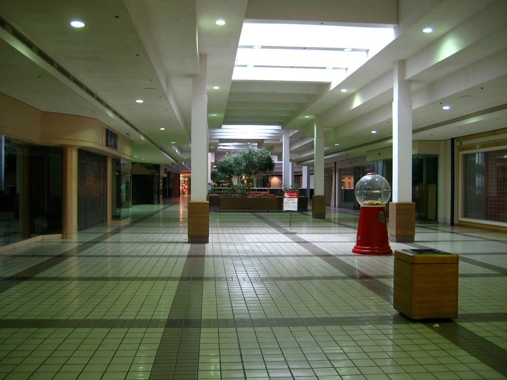 Summit Place Mall - Gallery Photo 4