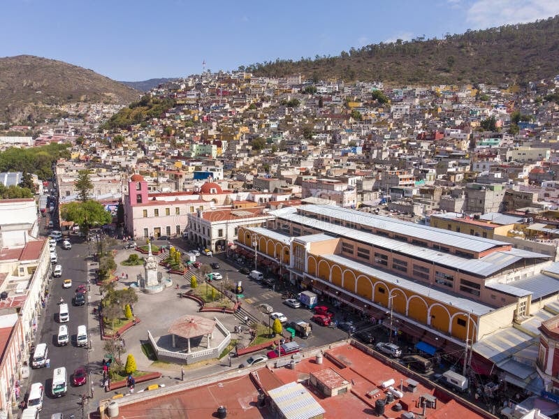 Plaza Puerta De Hierro - Gallery Photo 4