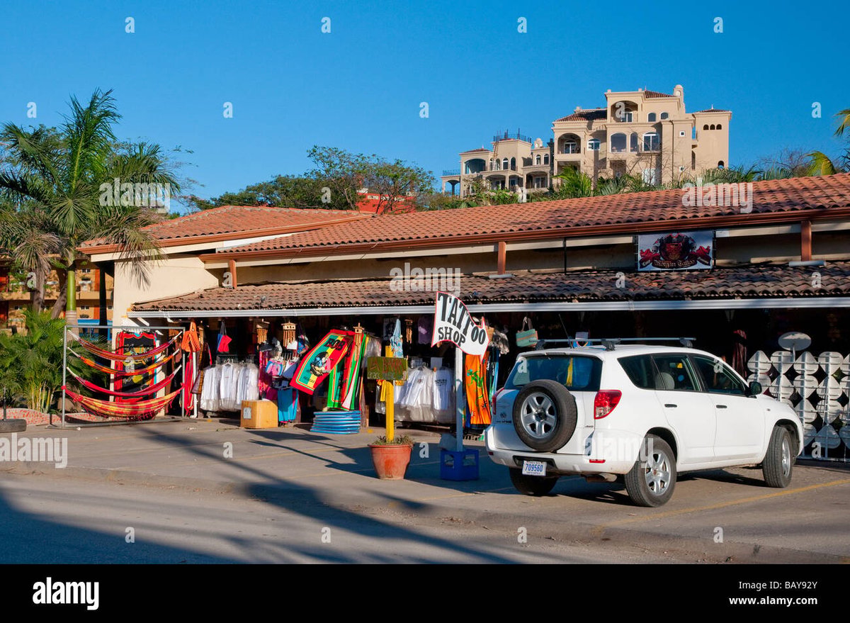 Centro Comercial Tamarindo - Gallery Photo 10