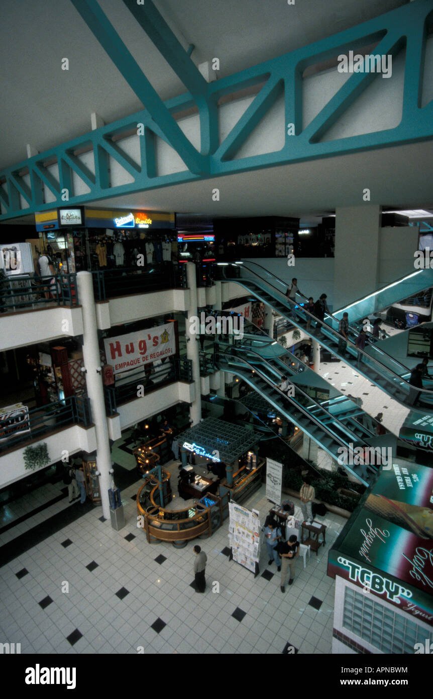 Centro Comercial San Isidro - Gallery Photo 1