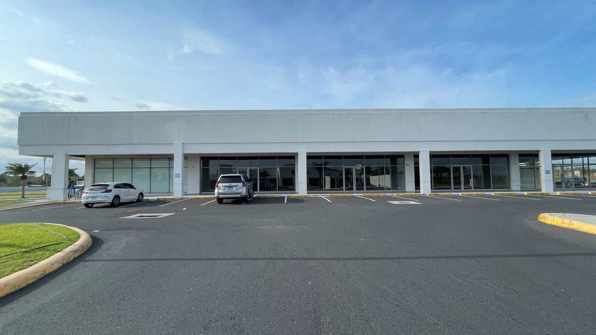 Centro Comercial Las Mareas - Gallery Photo 2
