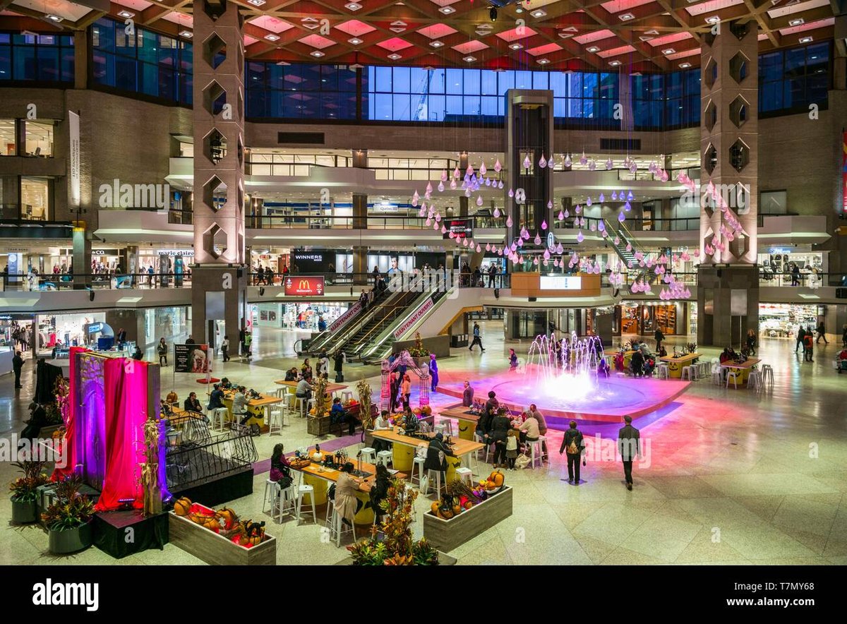 Cf Complexe Desjardins - Gallery Photo 1