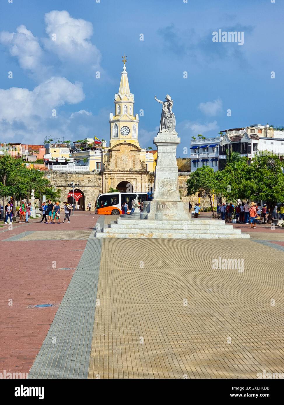 Plaza Jardines Del Rey - Gallery Photo 3
