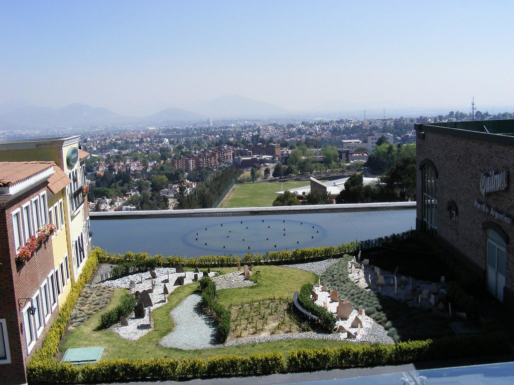 Plaza La Cúspide - Gallery Photo 1