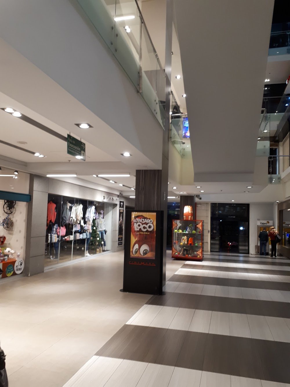 Centro Comercial Portal 80 - Gallery Photo 4