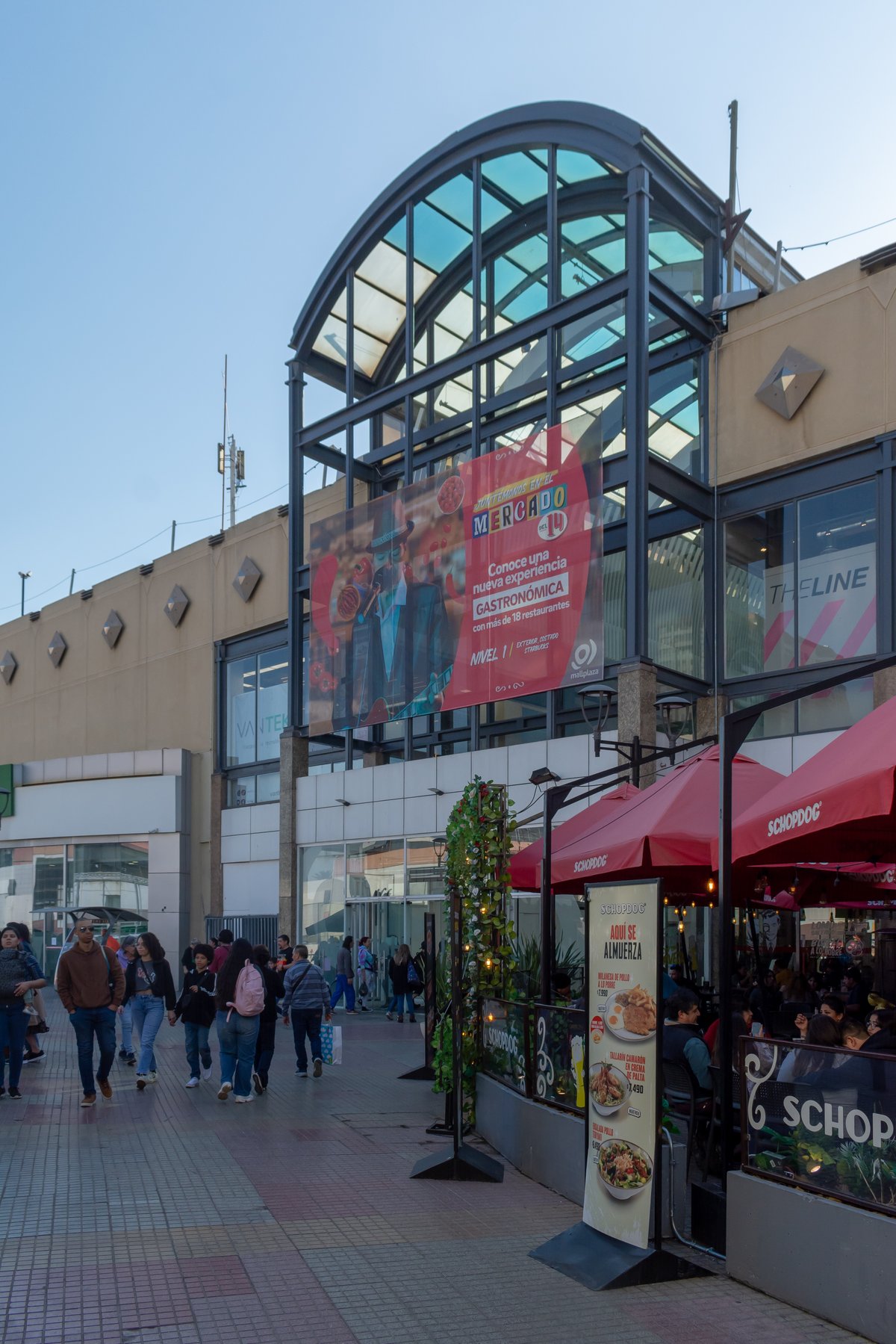 Mall Plaza Vespucio - Gallery Photo 1