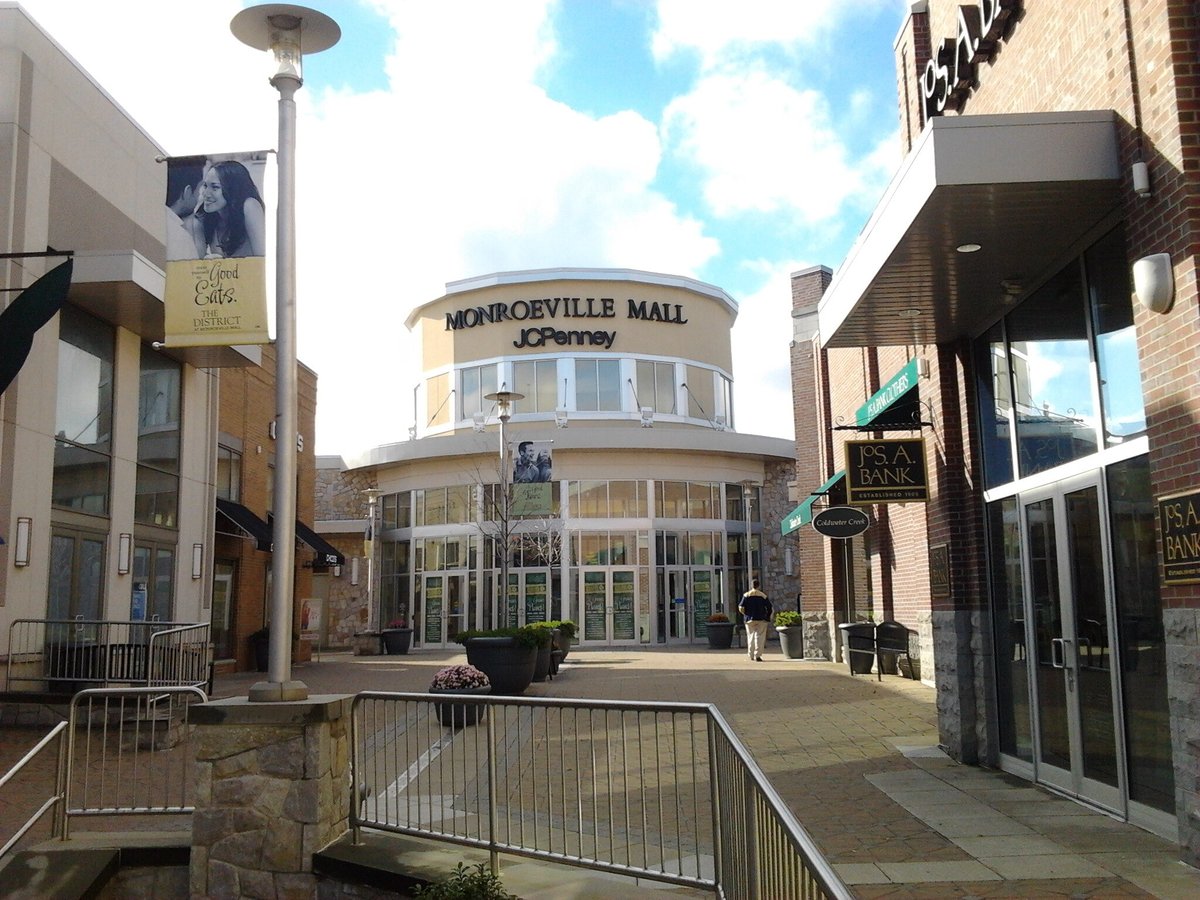 Monroeville Mall - Gallery Photo 1