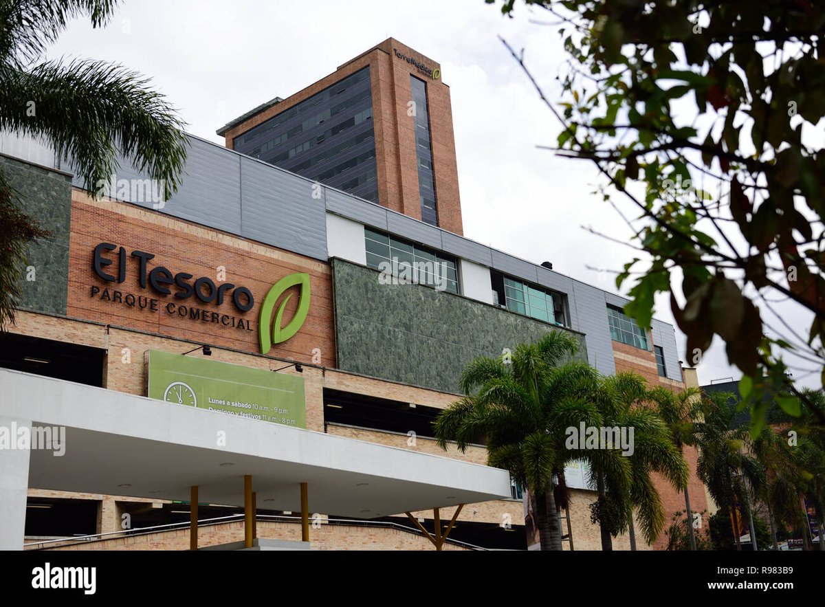 Centro Comercial El Tesoro - Gallery Photo 8