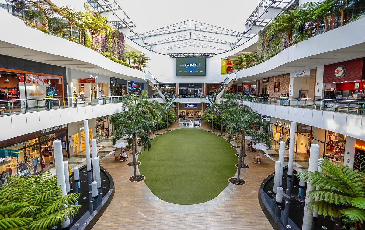 Centro Comercial El Tesoro - Gallery Photo 9