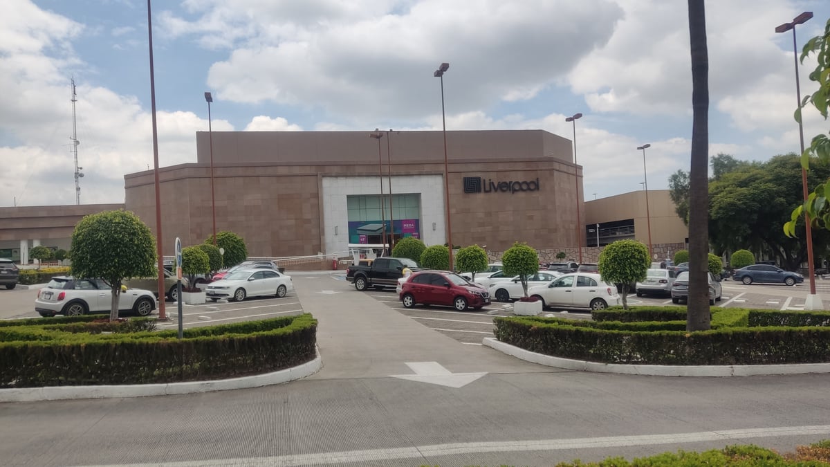 Plaza Mega Izcalli - Gallery Photo 3